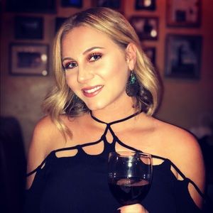 Meet your Posher, Cristiana